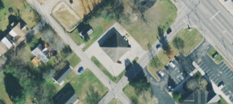 806 Clover Ln