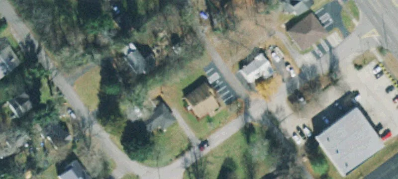206 Hogan St