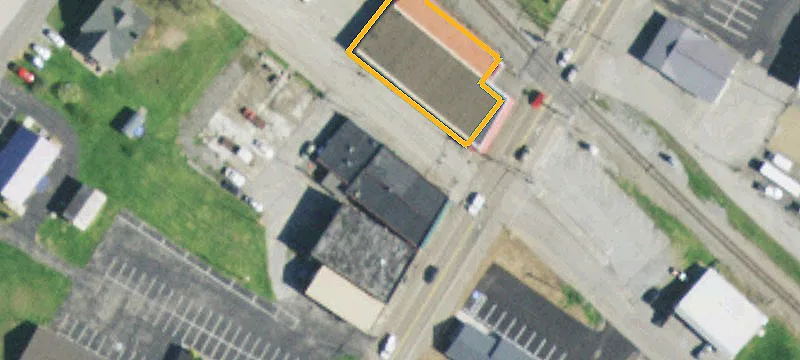 1627 Main St