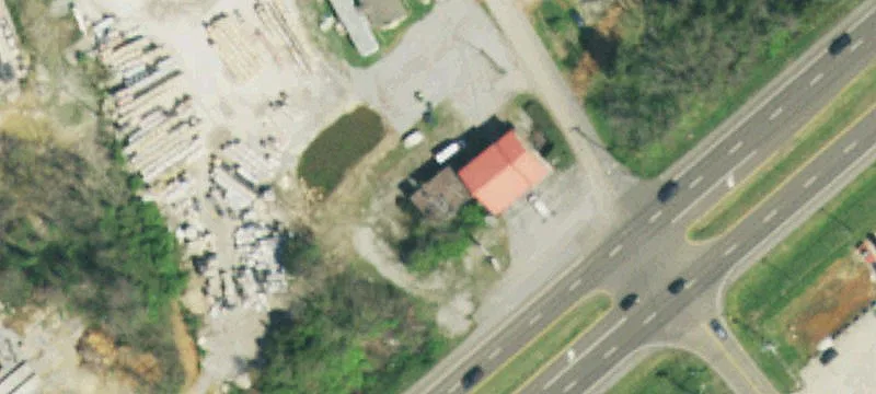 898 Hwy 11th E
