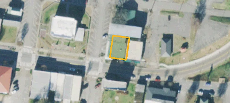 100 Poplar St