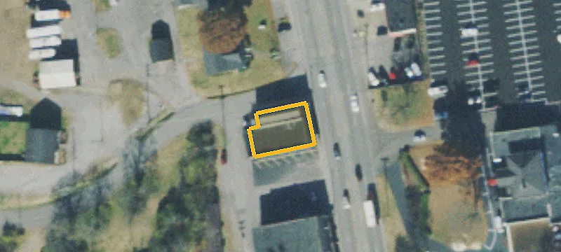 140 Main St