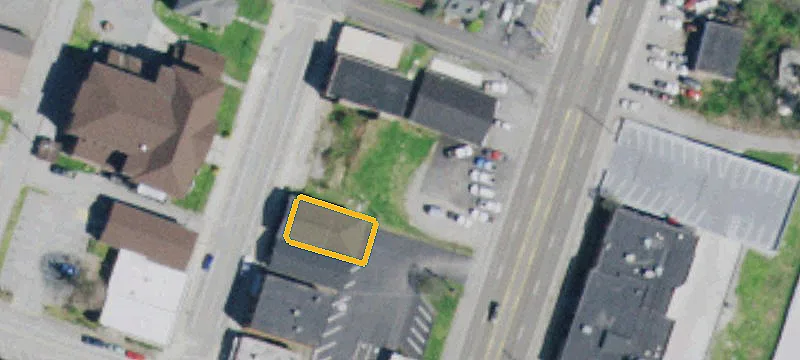 1745 Main St