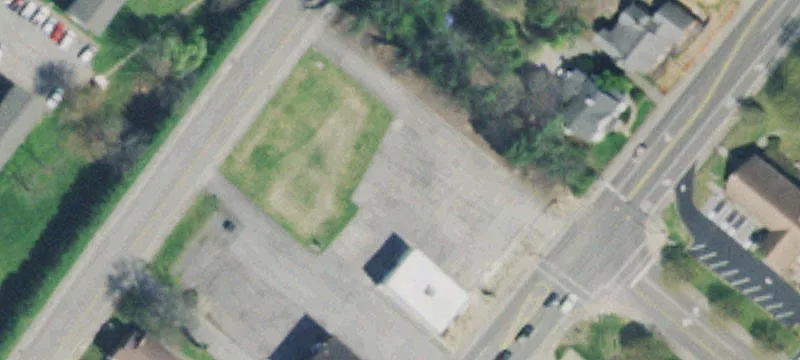 331 Broadway Ave