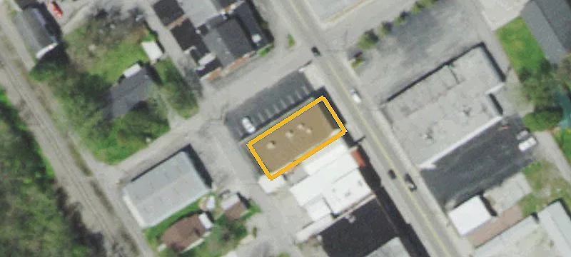 305 Main St