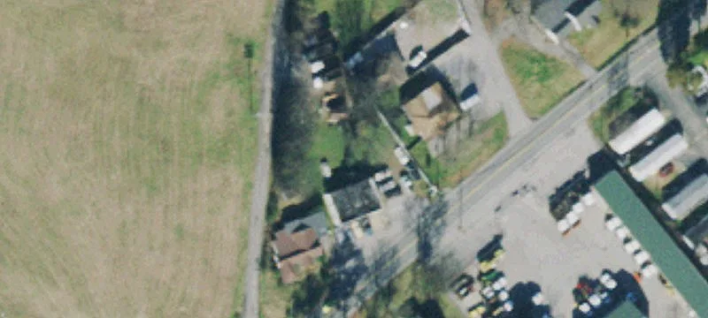 1604 Main St