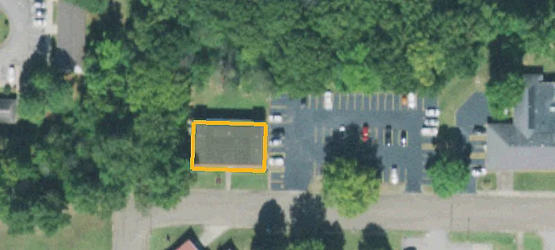 135 Kennedy Dr