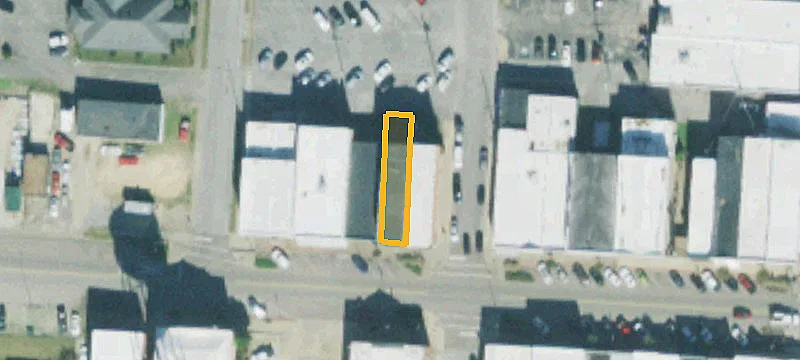 1213 Main St