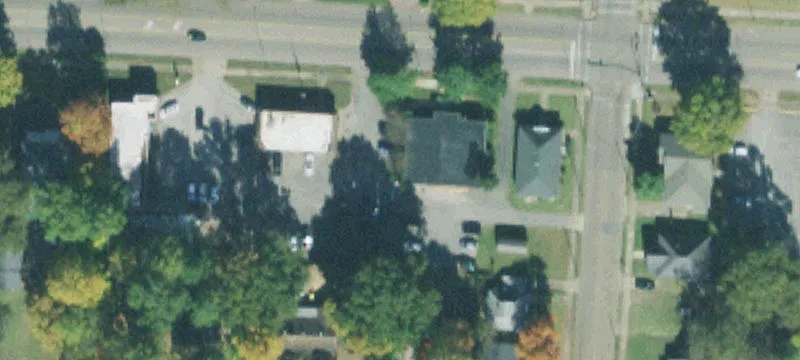1636 Main St