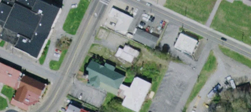 303 Main St