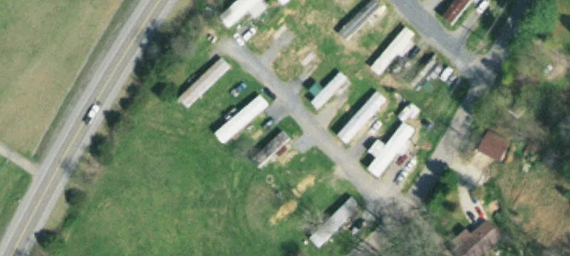 260 Old Oak Ln