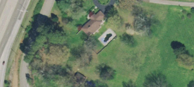 945 Crescent Dr