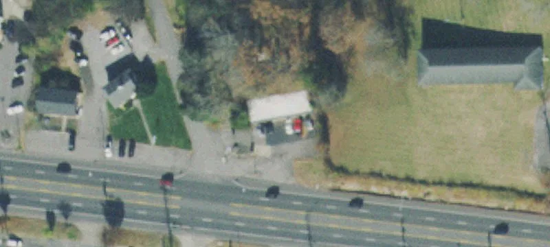 698 Main St