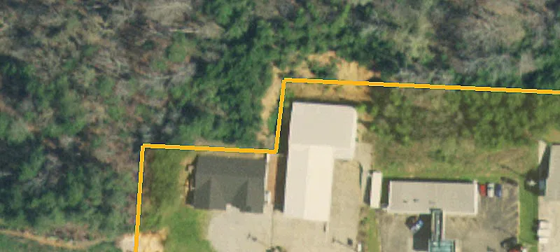 1038 Lakeshore Dr