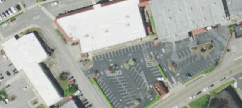 125 Broadway Ave