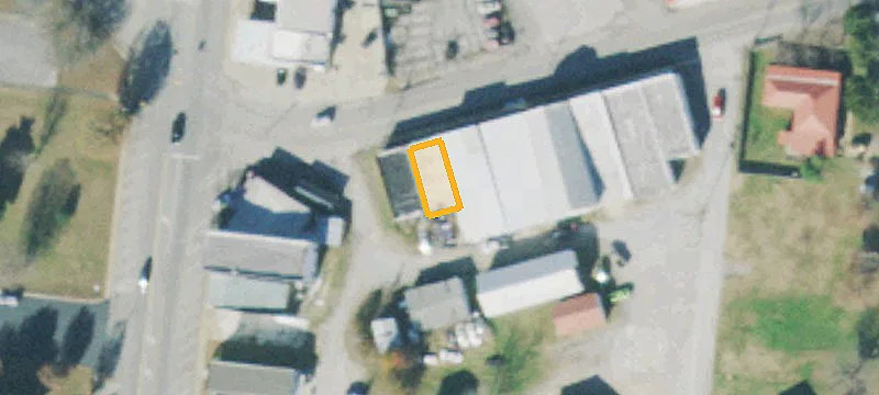 18 Swan Ave