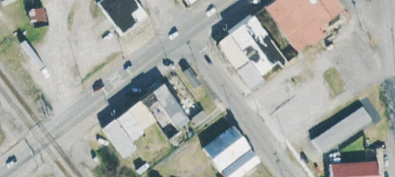 100 Frnt St