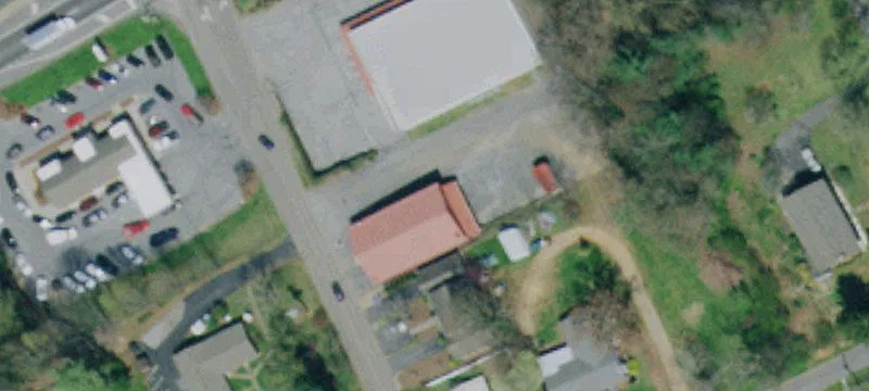 210 2nd Ave