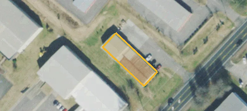 718 Airport Rd