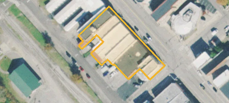 107 Commercial Ave