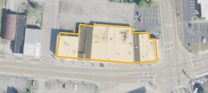 52 Main St