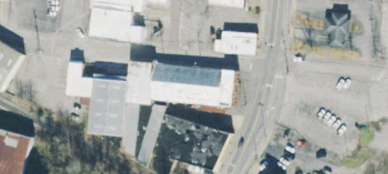 202 2nd S Ave