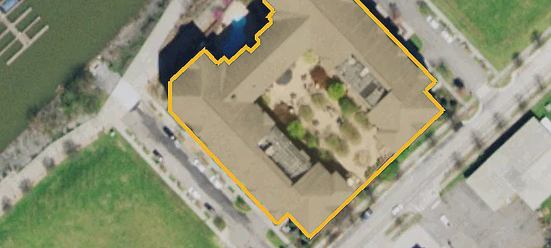 445 Blount Ave, Unit 305