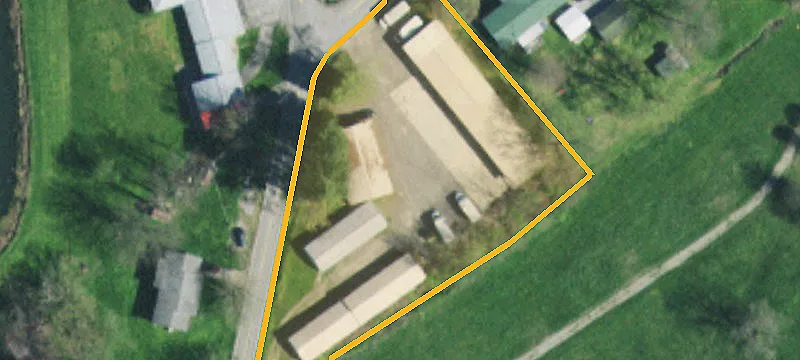 1305 Old Witt Rd