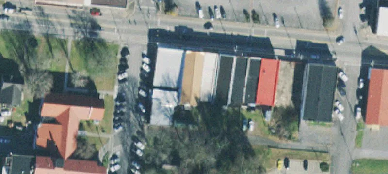 221 Main St