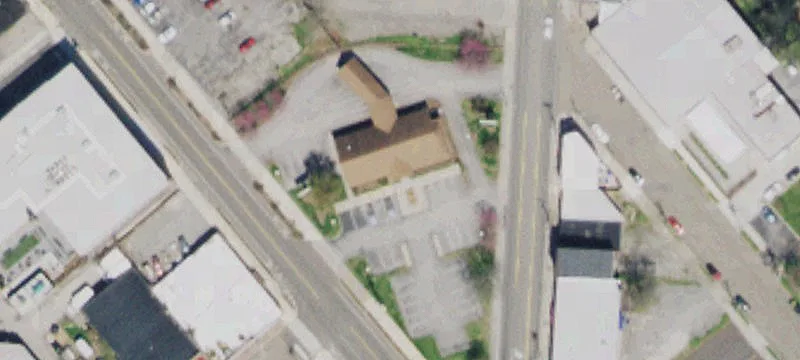707 Broadway St