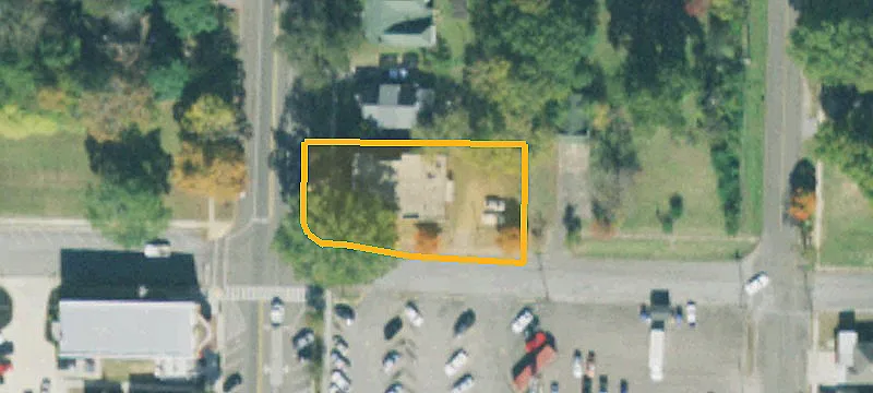 300 Main St