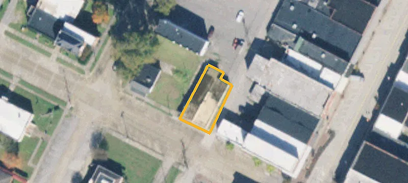 106 3rd St