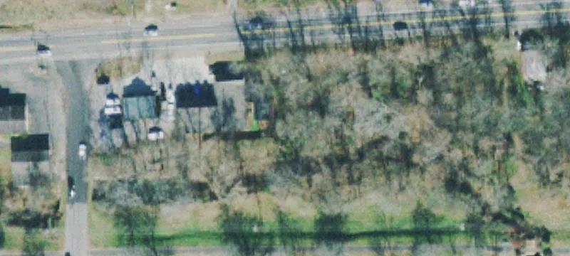 4050 Main St