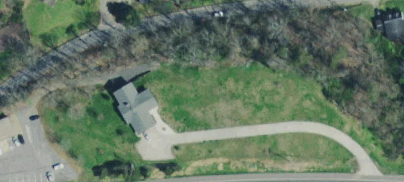 736 Main St