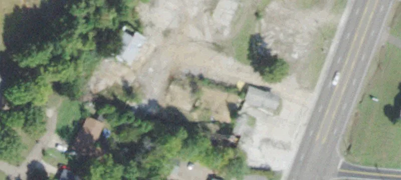 1035 Hwy 51st S