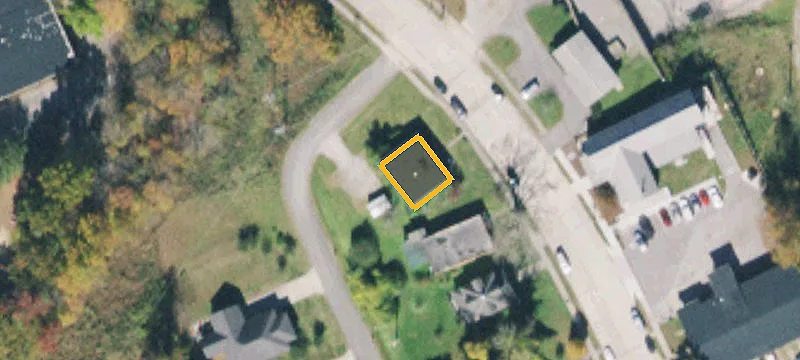 141 University Ave