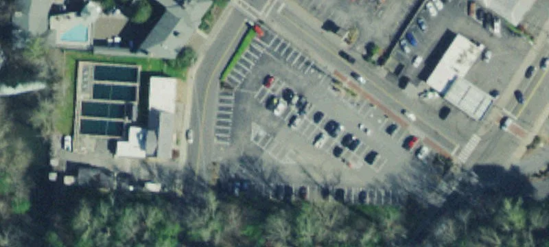 905 Riv Rd