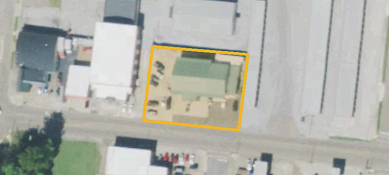 411 Main St