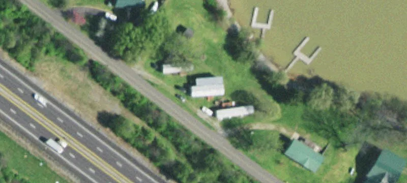 2470 Roundhouse Rd