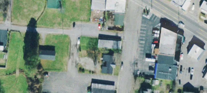 100 Thompson St