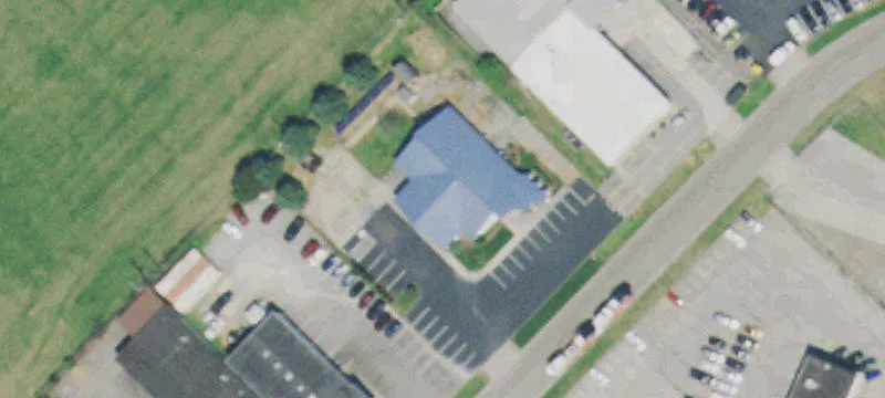 3075 Lois Ln