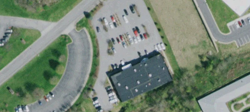320 Steeles Rd