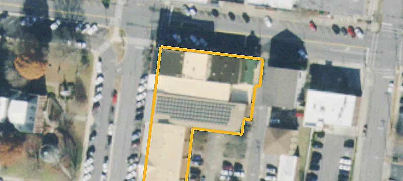 104 Elk S Ave