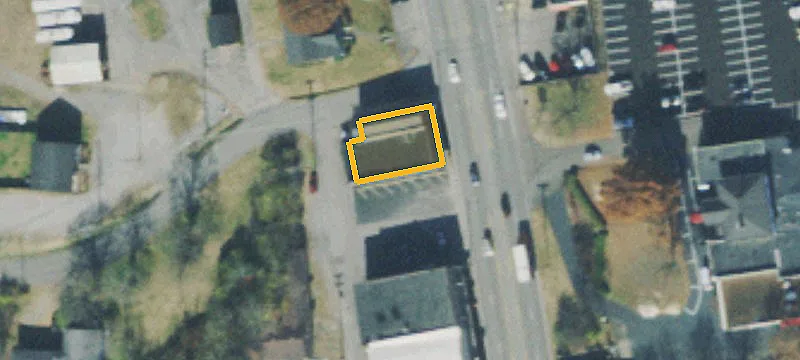 138 Main St