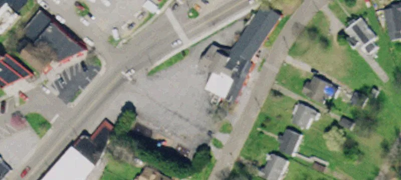4004 Holston Dr