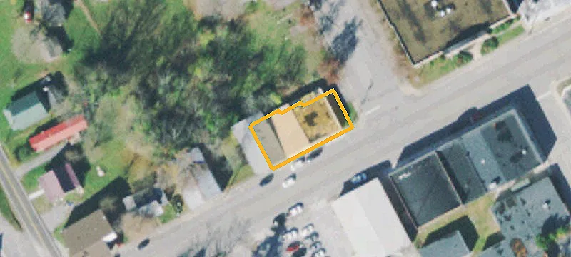216 4th St