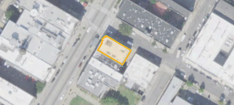 410 Main St