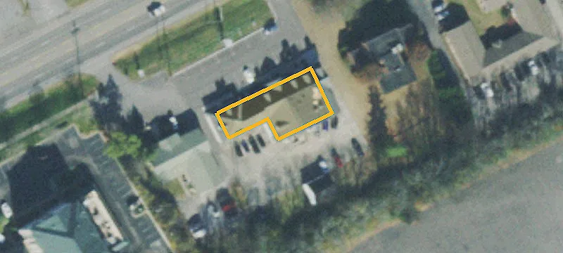 625 Main St