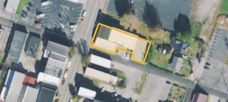28 Main St