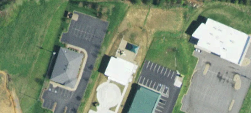 1833 Crowe Ln